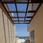Adelphes Beachfront With Direct Connection To The شقة خانيا