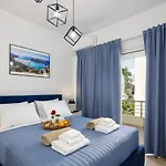 Adelphes Beachfront With Direct Connection To The خانيا