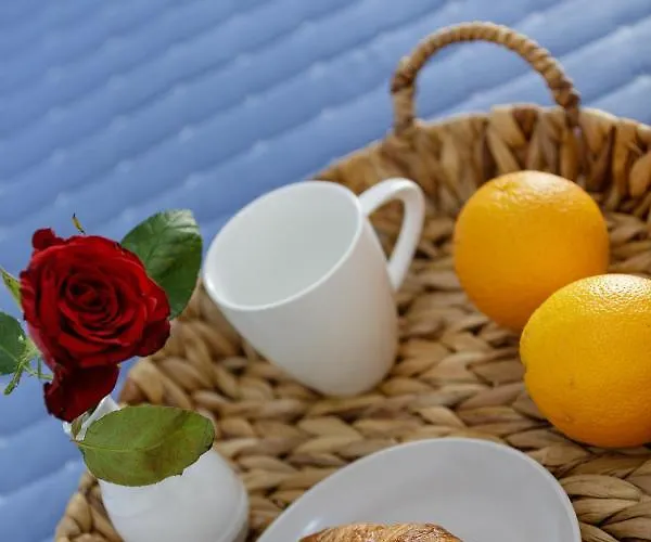 Апартаменти Adelphes Beachfront With Direct Connection To The Ханья (Крит)