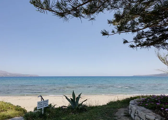 Апартаменти Adelphes Beachfront With Direct Connection To The *