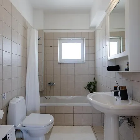 Apartment Adelphes Beachfront With Direct Connection To The Chania (Crete)